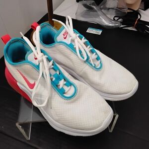 Nike Women  White and Teal Sneakers with Red Accents